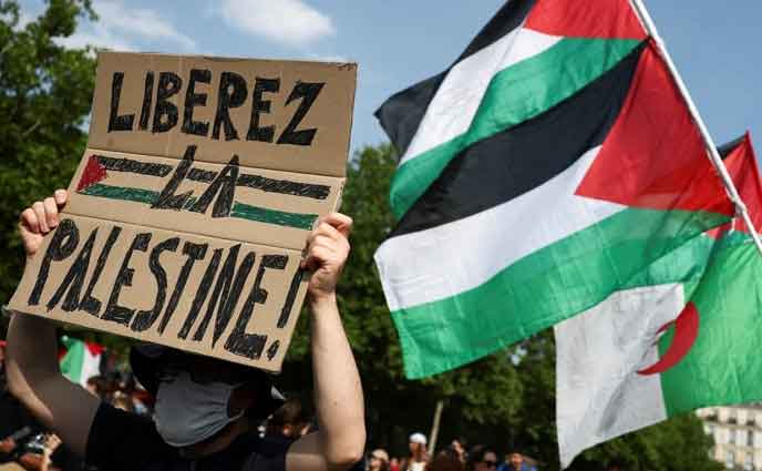 এবার ফিলিস্তিনকে রাষ্ট্র হিসেবে আনুষ্ঠানিক স্বীকৃতি দিচ্ছে ফ্রান্স