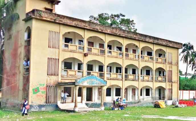 অনুমতি দেয়, মানোন্নয়নে নেই শিক্ষা বোর্ডের তদারকি