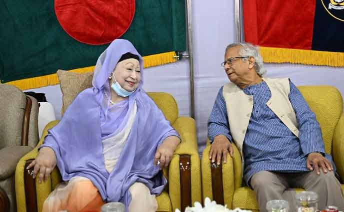 সেনাকুঞ্জে প্রধান উপদেষ্টার সঙ্গে খালেদা জিয়ার সৌজন্য সাক্ষাৎ