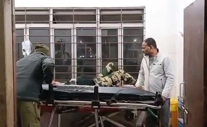 ভারত-বাংলাদেশ সীমান্তে গুলিবিদ্ধ বিএসএফ সদস্য