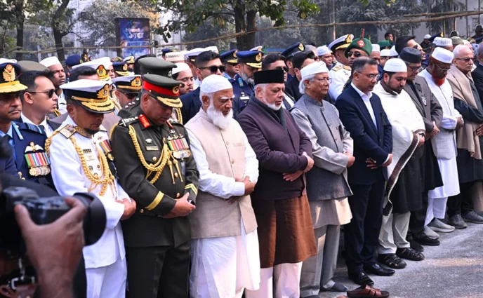 লাখ লাখ মানুষের অংশগ্রহণে খালেদা জিয়ার জানাজা অনুষ্ঠিত