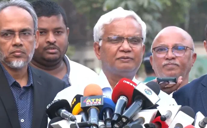 শারীরিক অবস্থা বিবেচনায় খালেদা জিয়াকে বিদেশ নিতে দেরি হচ্ছে: ব্রিফিংয়ে ডা. জাহিদ