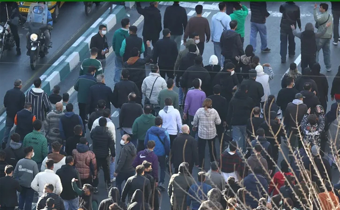 ইরানে বিক্ষোভ ছড়িয়েছে ৭৮ শহরে, প্রাণহানি বেড়ে ২০