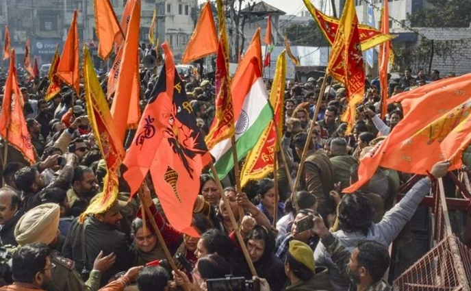 ভারতের কাশ্মীরে বিক্ষোভের মুখে মেডিকেল কলেজ বন্ধ ঘোষণা