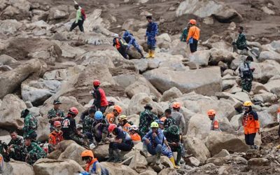 ইন্দোনেশিয়ায় ভূমিধসে প্রাণহানি বেড়ে ৪৯