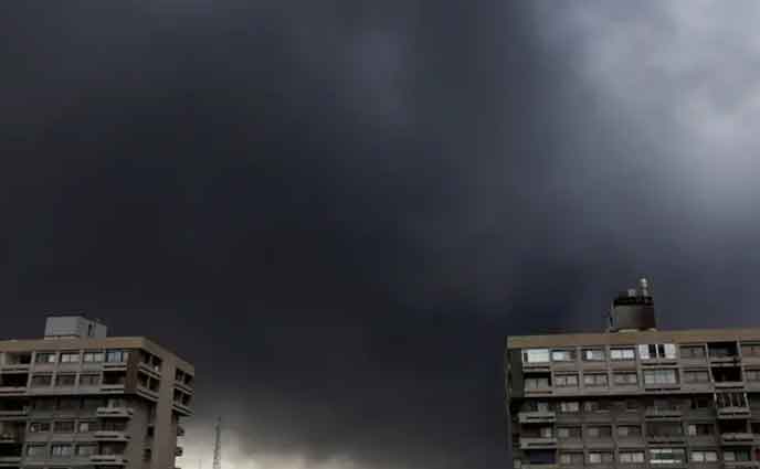 ইরানে ‘অ্যাসিড বৃষ্টি’র শঙ্কা জানাচ্ছে দেশটির রেড ক্রিসেন্ট