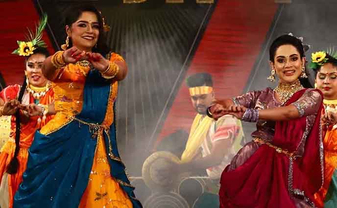 ব্যতিক্রমী আয়োজনে তমা ও হিমি