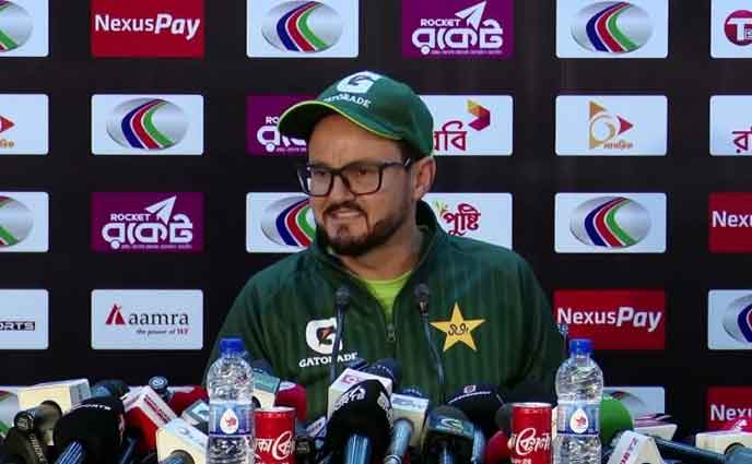 মিরপুরের উইকেটে স্বস্তি হেসনের, বাংলাদেশকে ধবলধোলাইয়ের হুঙ্কার