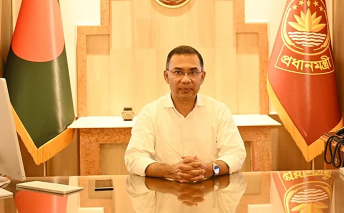 সড়ক থেকে ব্যানার দ্রুত অপসারণের নির্দেশ প্রধানমন্ত্রীর