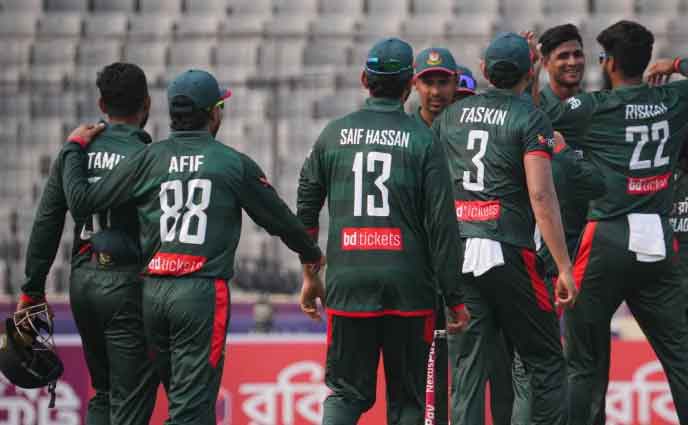 শুরুতেই সাইফকে হারাল বাংলাদেশ