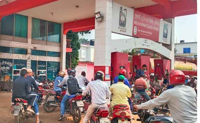 জ্বালানি সরবরাহে নজরদারি জোরদার, বিপিসির কেন্দ্রীয় ও আঞ্চলিক মনিটরিং সেল গঠন