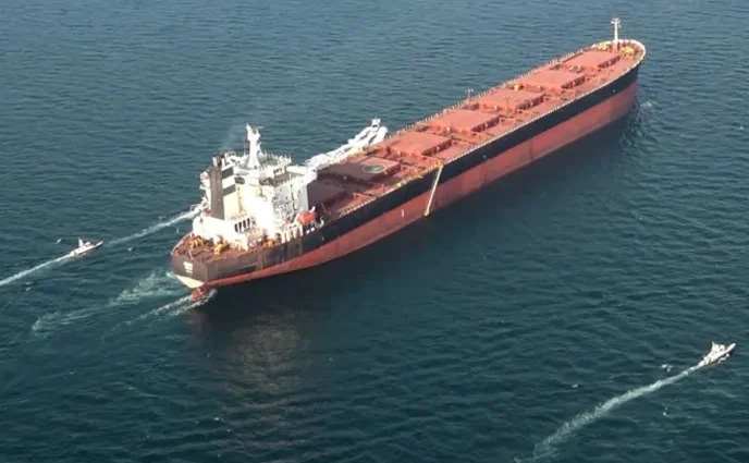 হরমুজ দিয়ে তেল আমদানি ছাড়াই যেভাবে টিকবে চীন