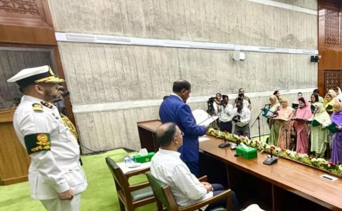 শপথ নিলেন সংরক্ষিত নারী আসনের ৪৯ এমপি